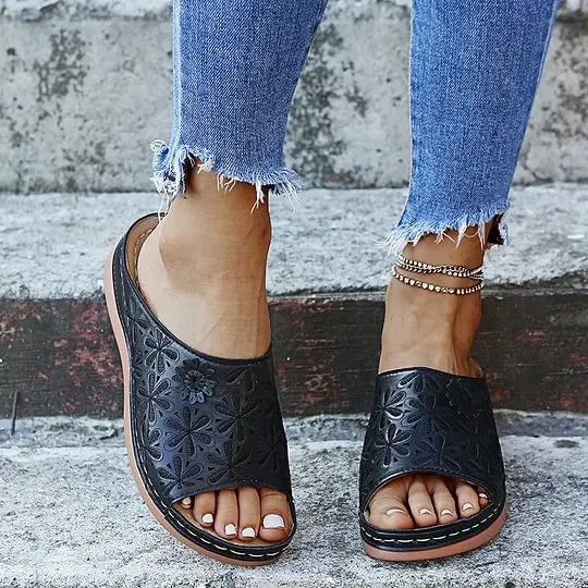 🔥Last Day 50% OFF!!!|Women's Leather Soft Footbed Sandals