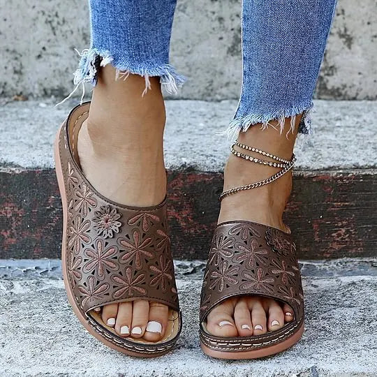 🔥Last Day 50% OFF!!!|Women's Leather Soft Footbed Sandals